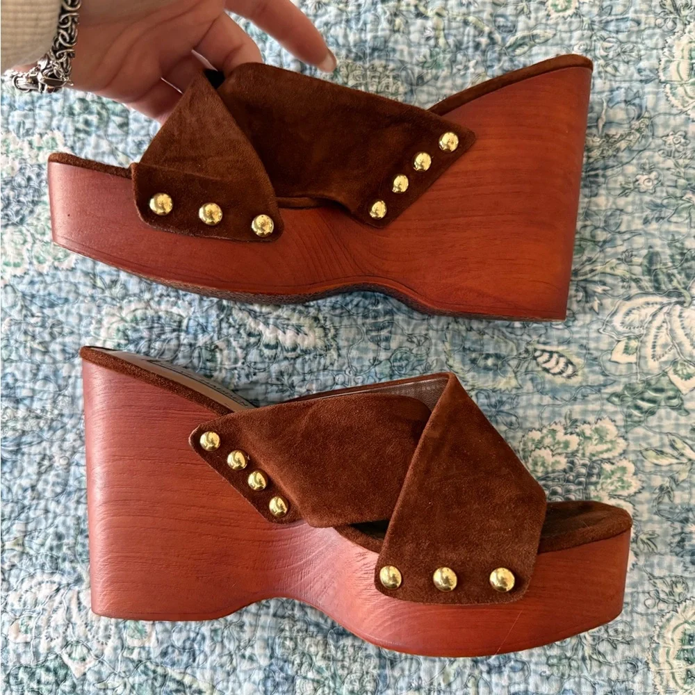 Steve Madden brown wedge slip on sandals